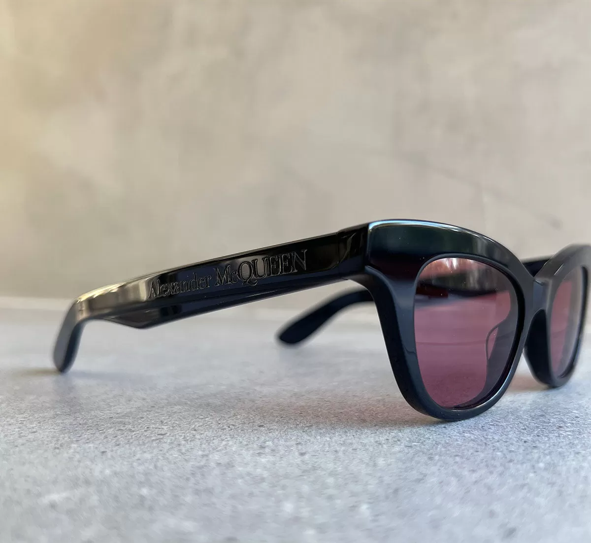 AMQ AM0381S Sunglasses, Black/Pink