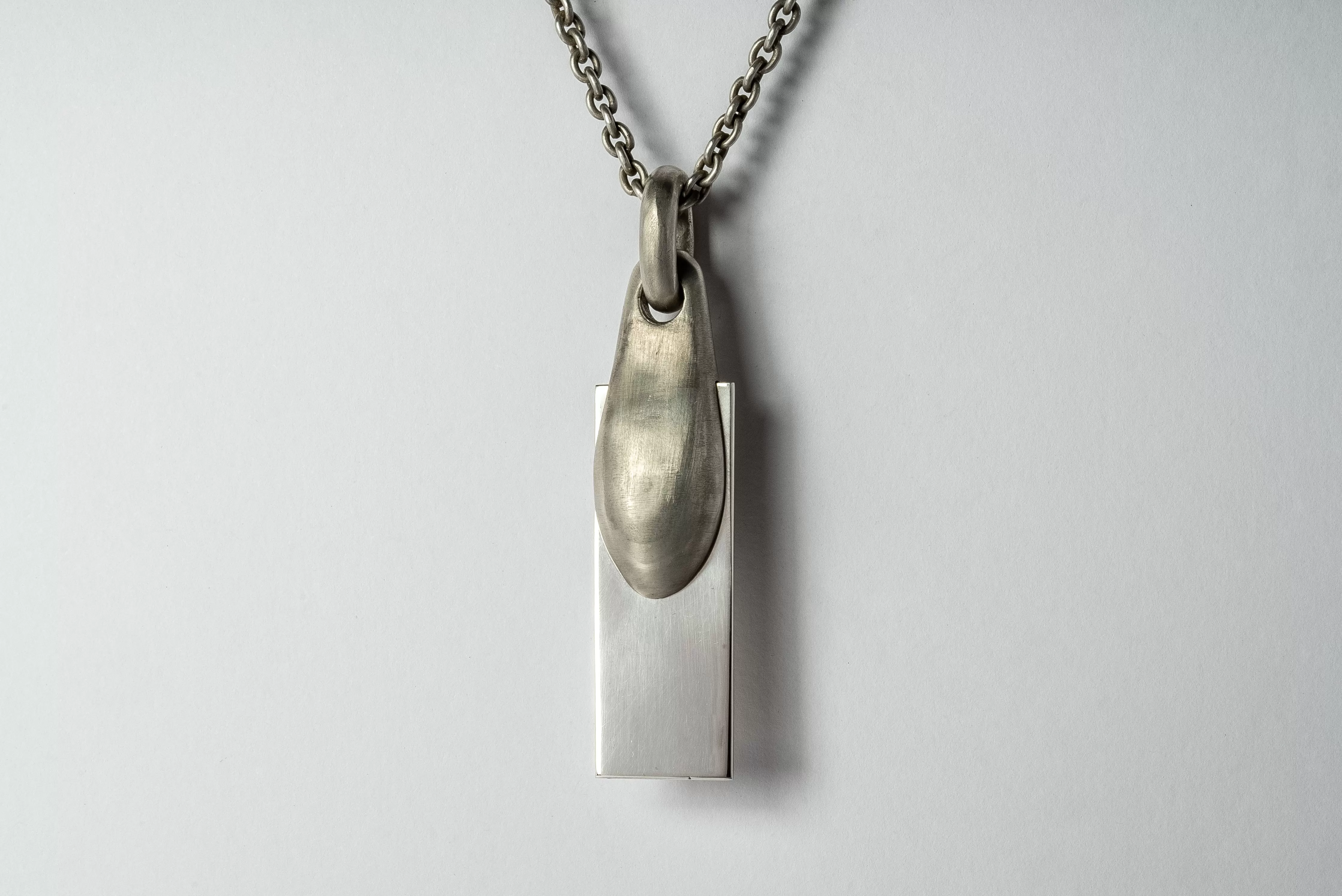 Chrysalis Necklace (Plate, Short, No.3, DA PA)