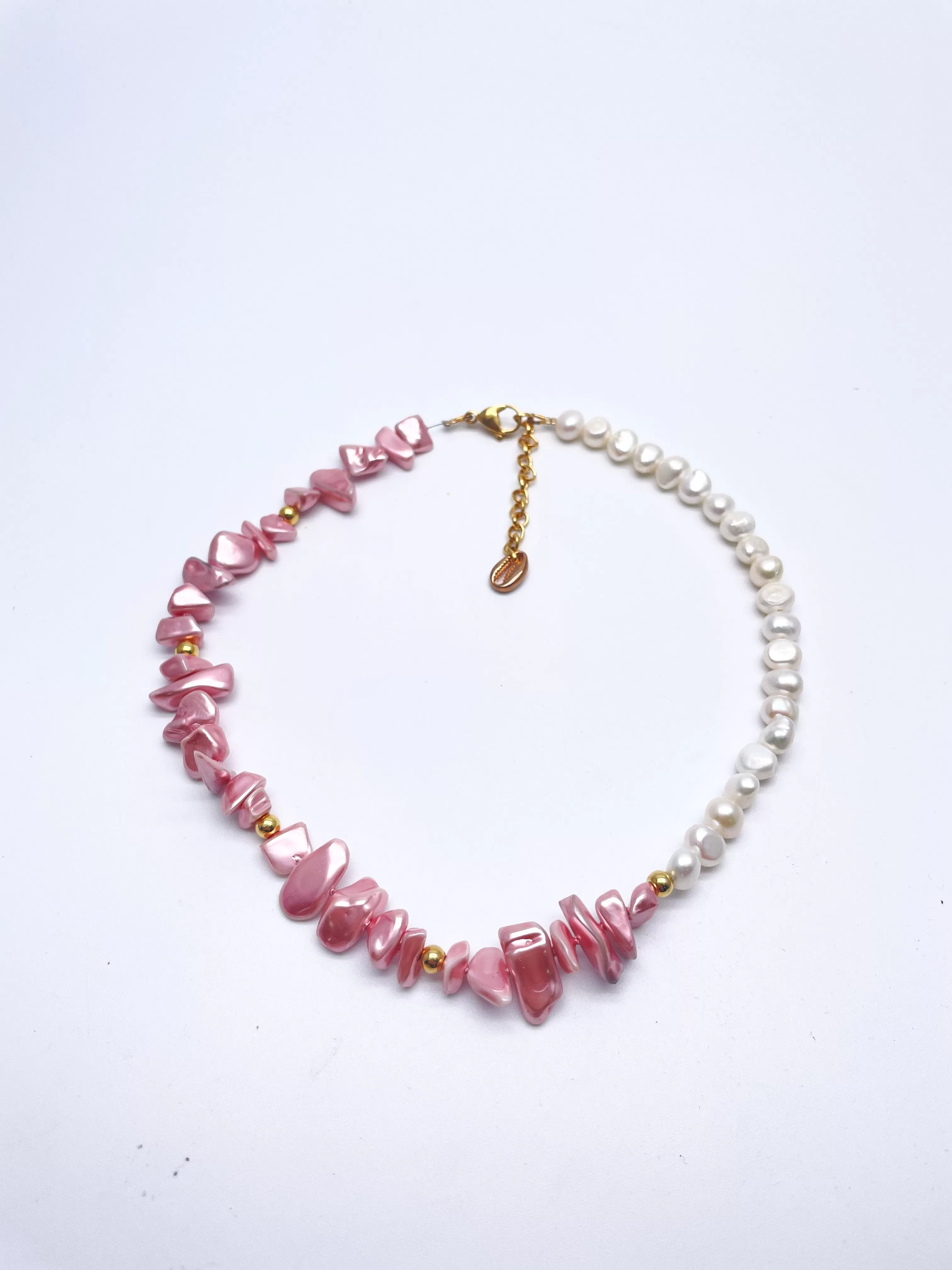 Cream Pink / Ivory Shell & Pearl Necklace