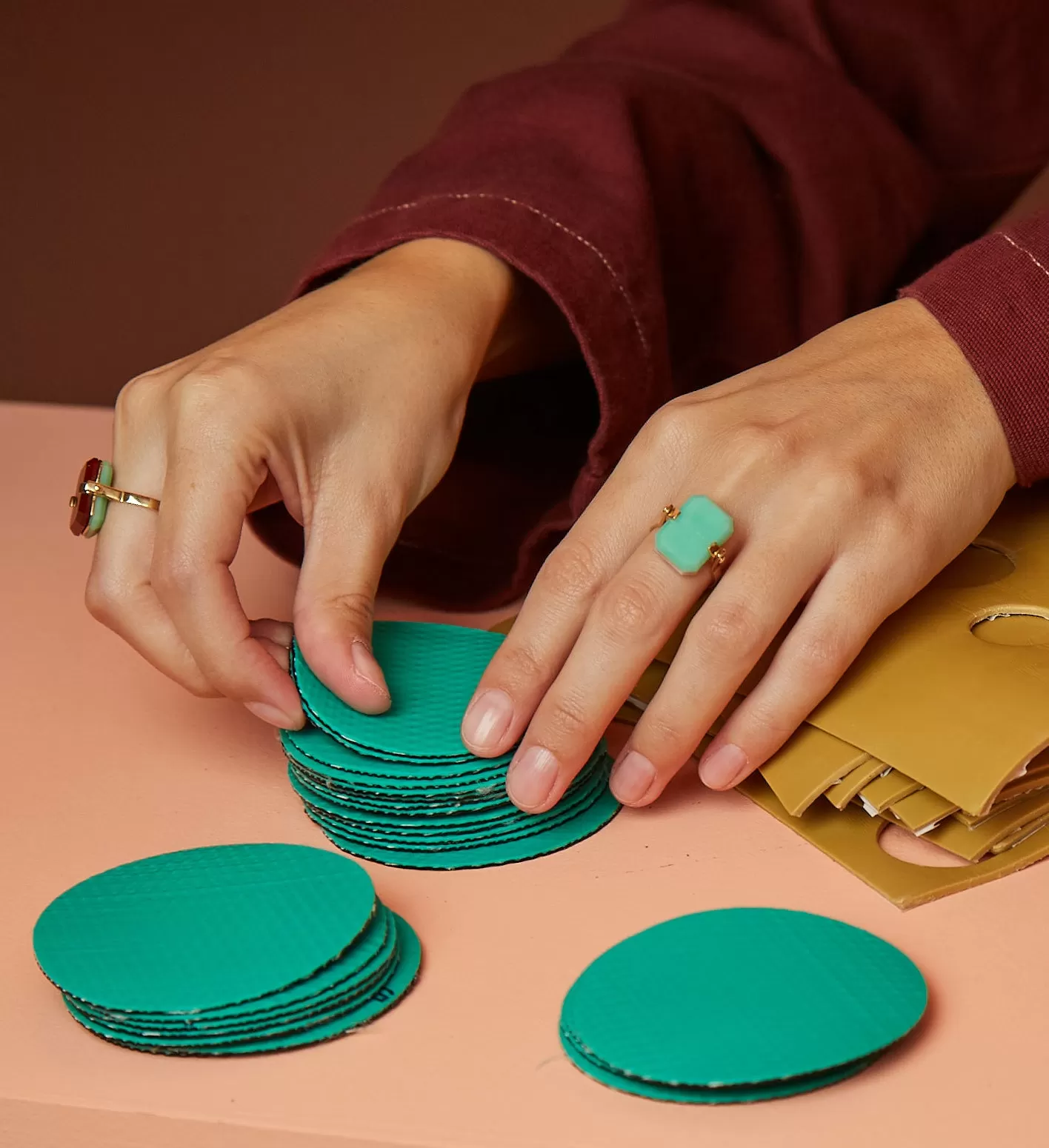 DECO SANDWICH PINK OPAL   CHRYSOPRASE RING