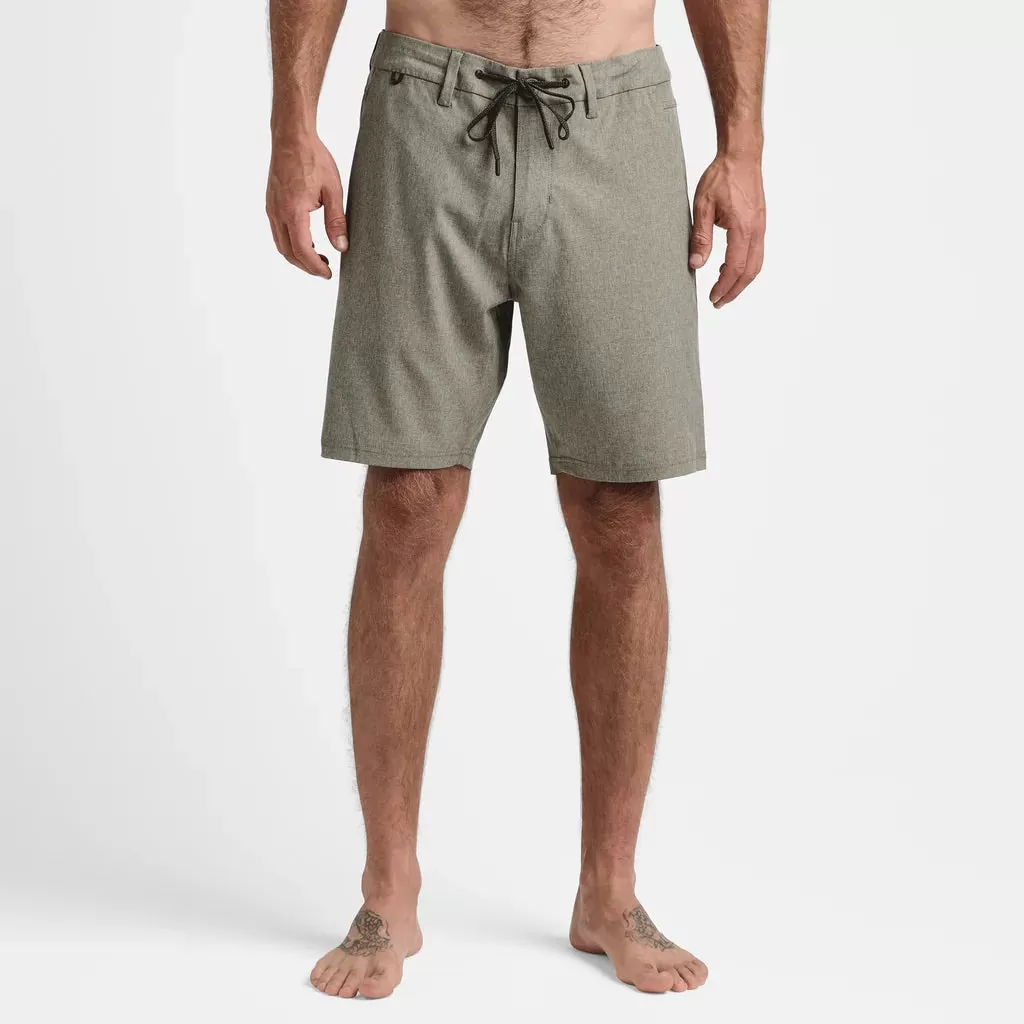 Explorer 2.0 Hybrid Shorts 19"