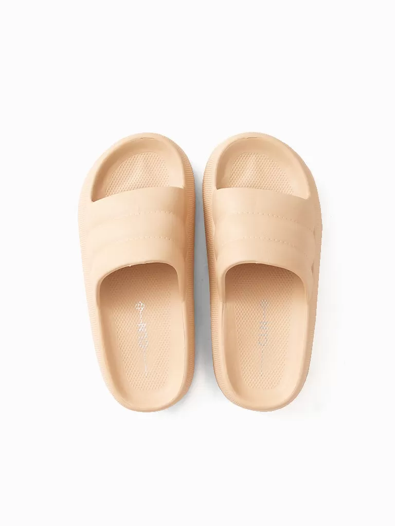 Japan Flatform Slides P499 each (Any 2 at P799)