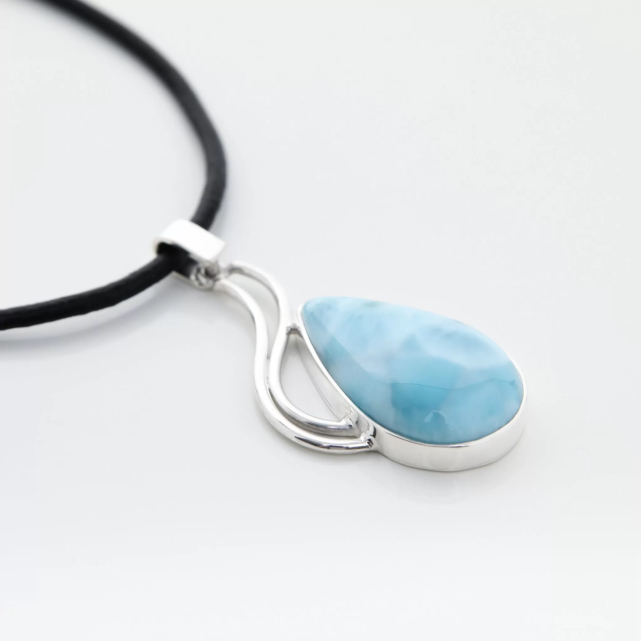 Larimar Pendant Laudine