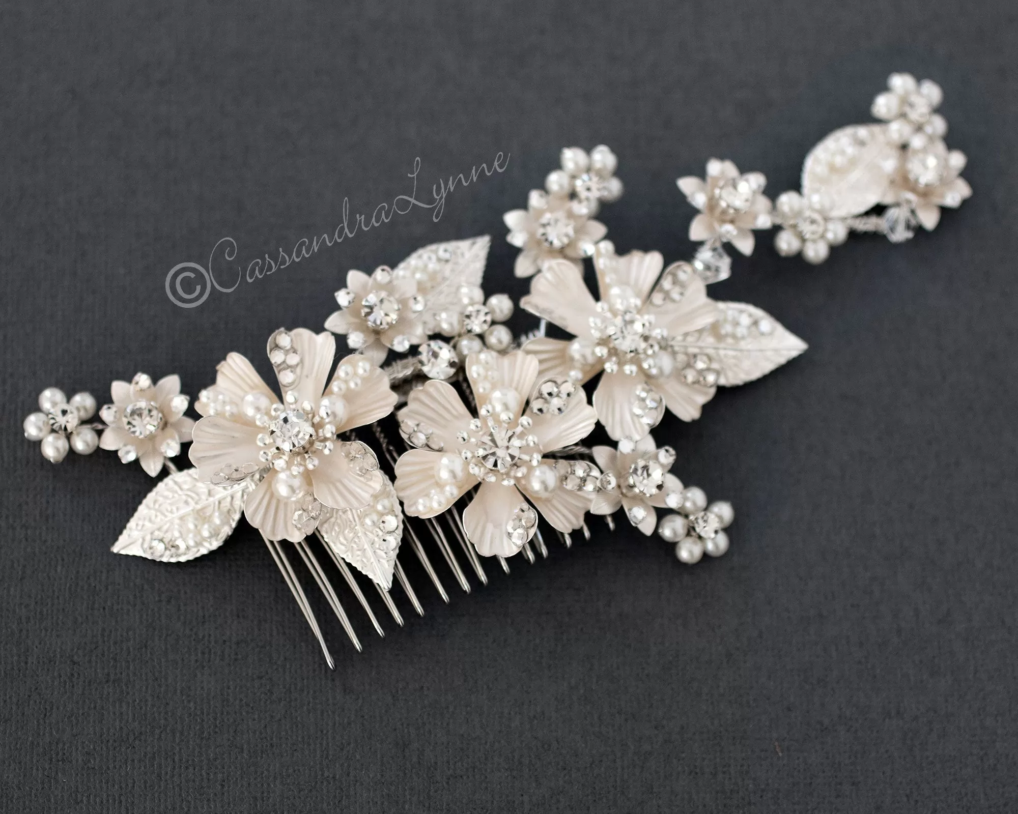 Matte Metal Flowers and Pearls Comb