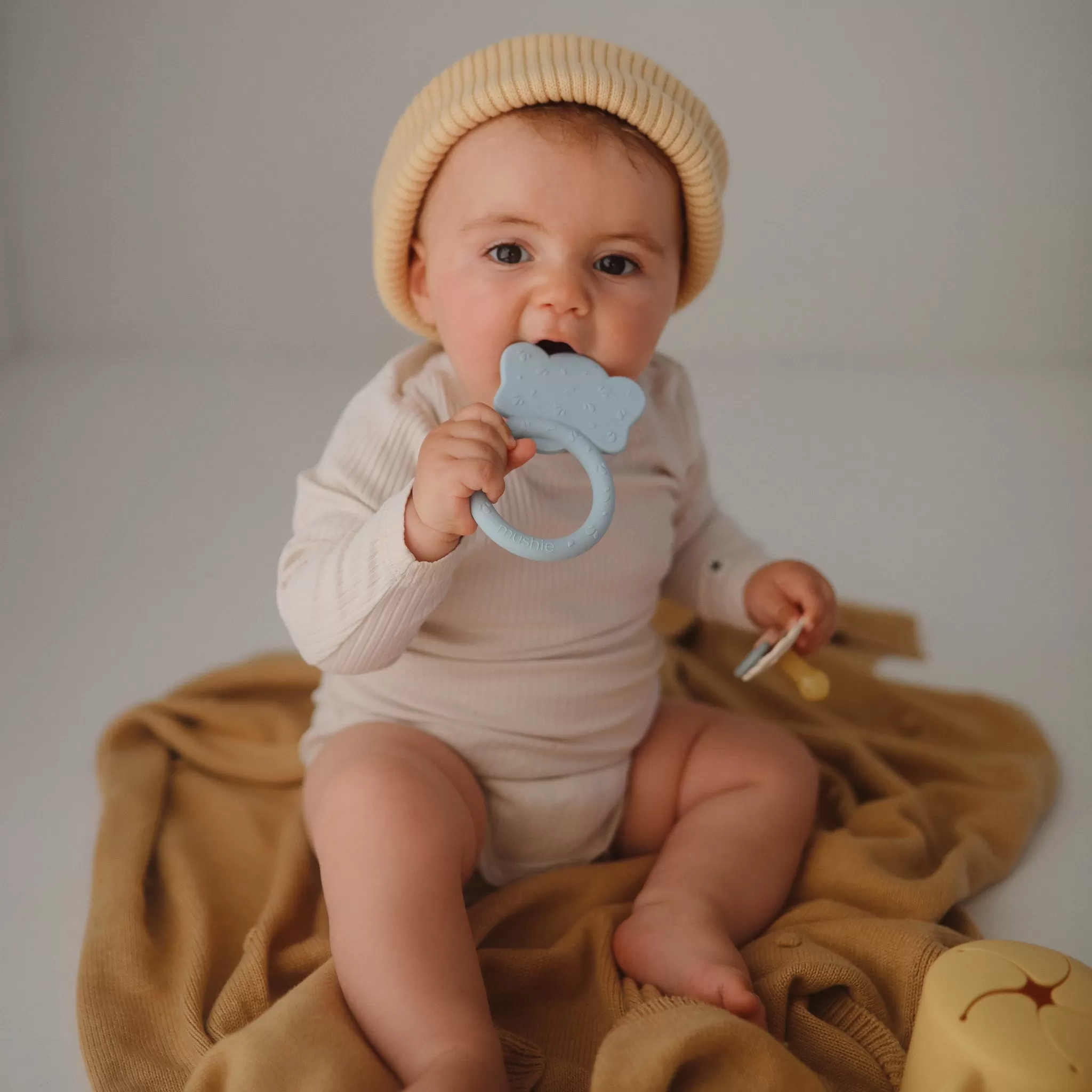 Mushie Silicone Teether - Elephant - Cloud