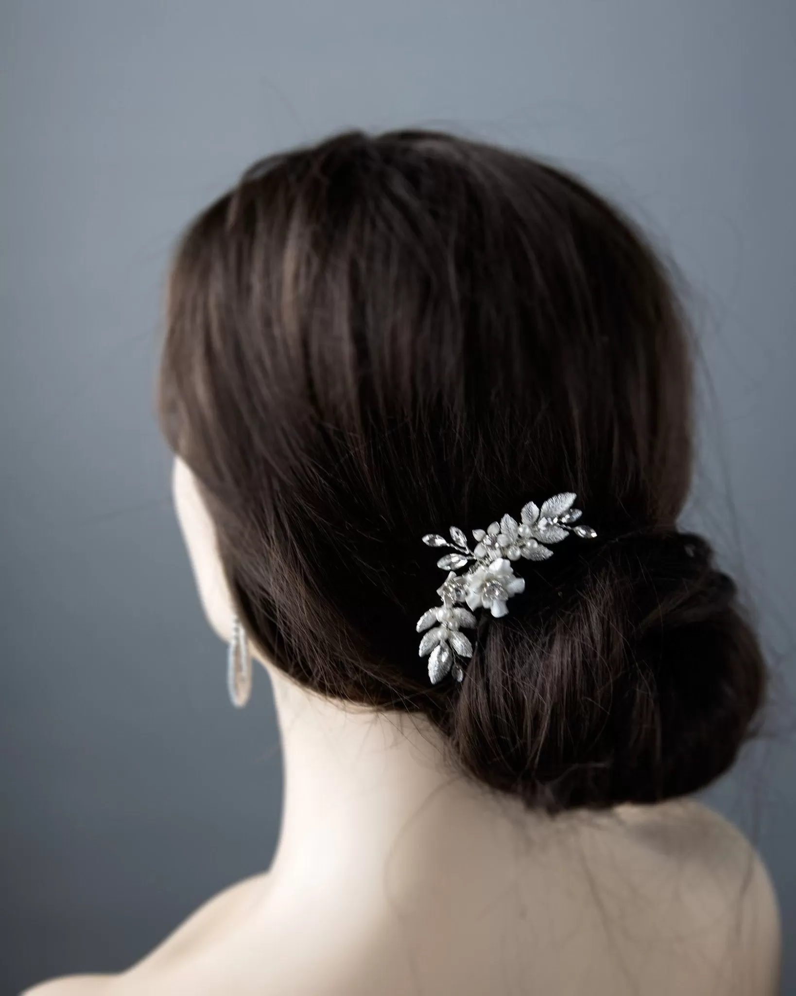 Pearl Wedding Comb with Porcelain Luster Flower