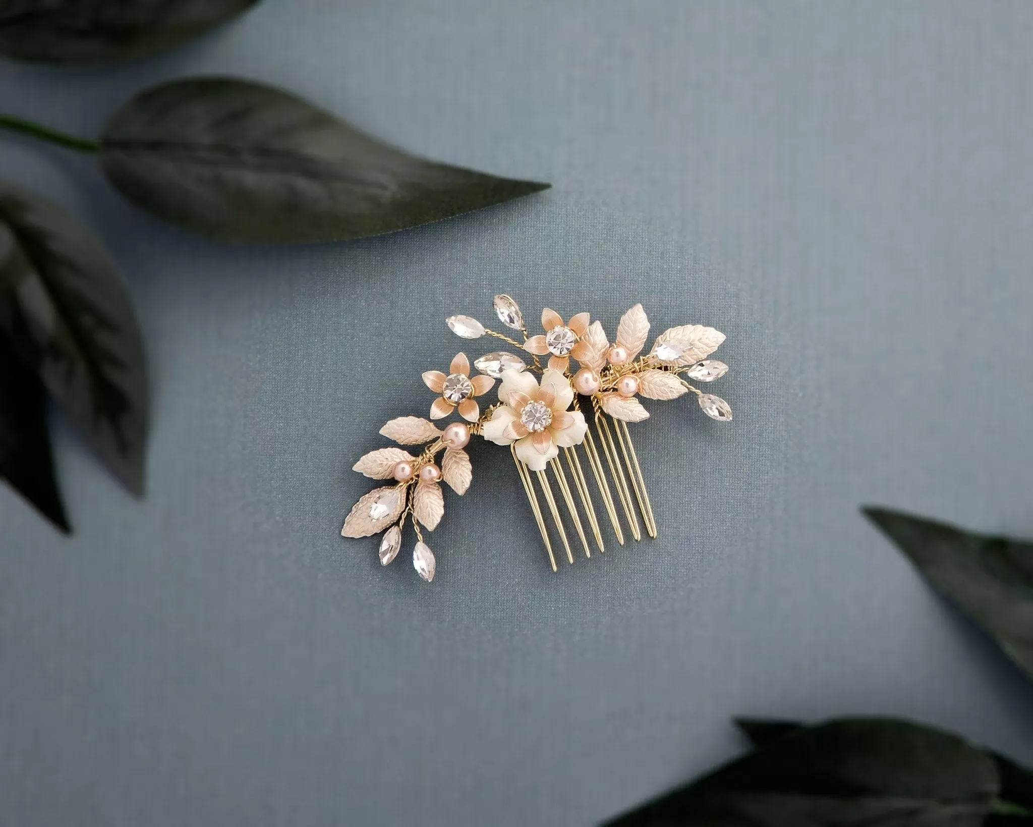 Pearl Wedding Comb with Porcelain Luster Flower