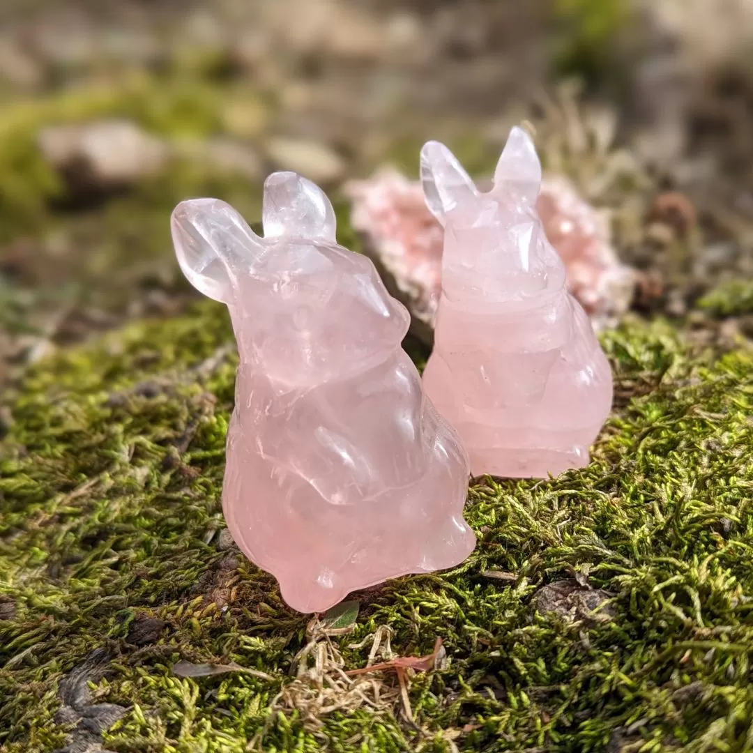 Rose Quartz Spring Bunny Rabbit Crystal Carving